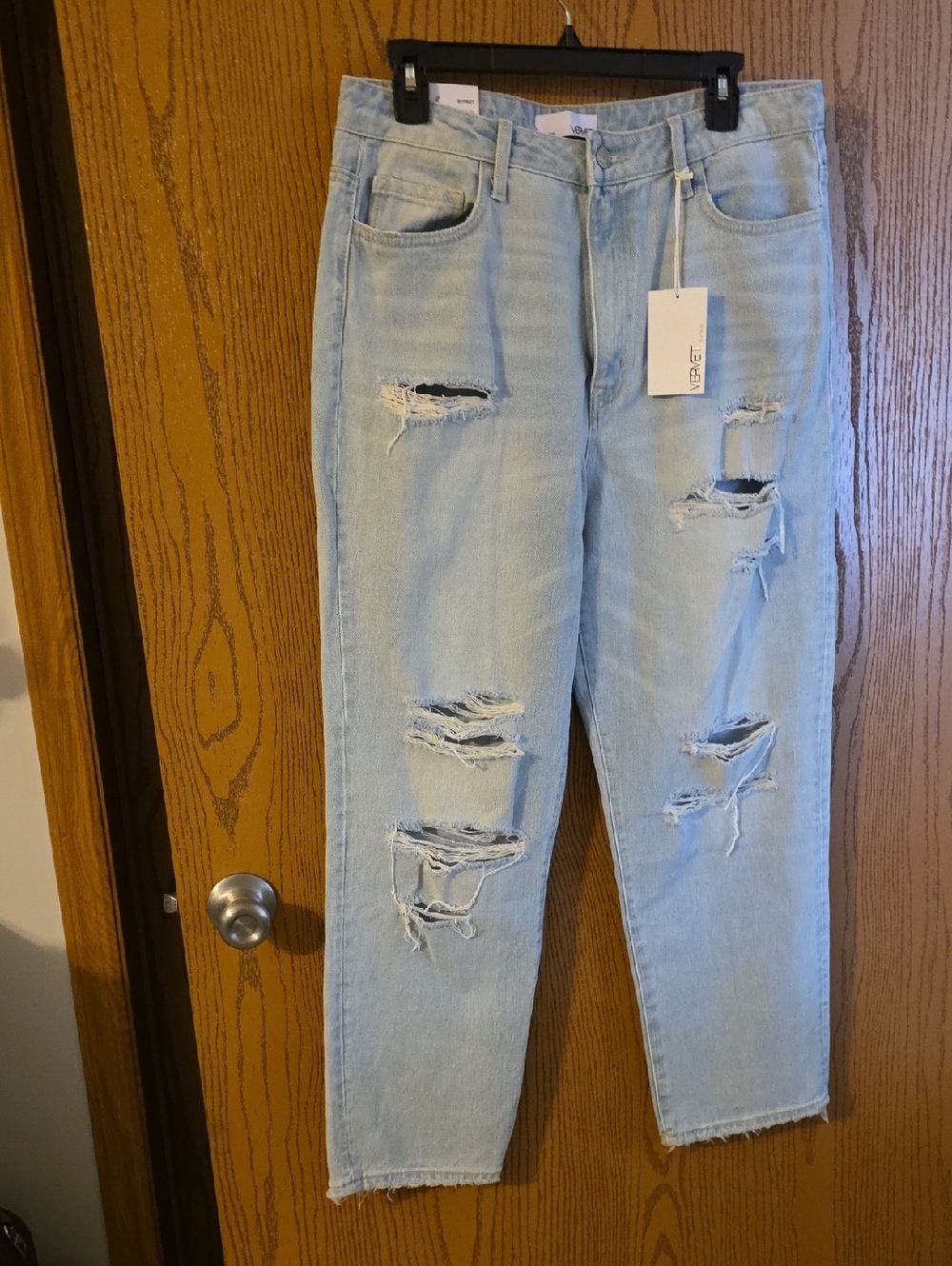 Vervet Beverly Light Wash Distressed Women's Jeans - W 17, 27, R 12